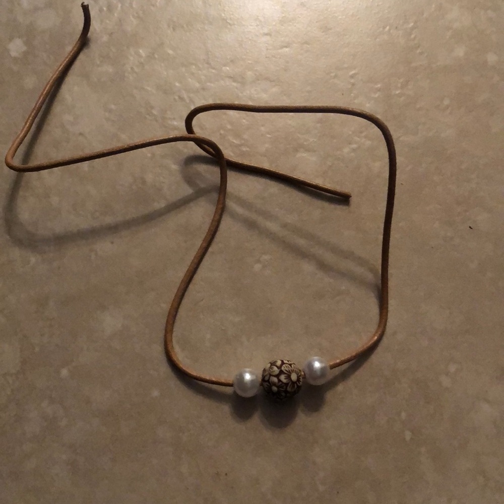 Choker necklace